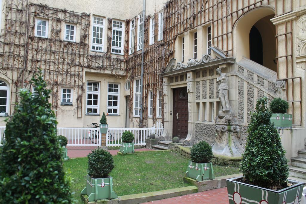 Hotel Pension Waizenegger Am Kurfuerstendamm เบอร์ลิน ภายนอก รูปภาพ